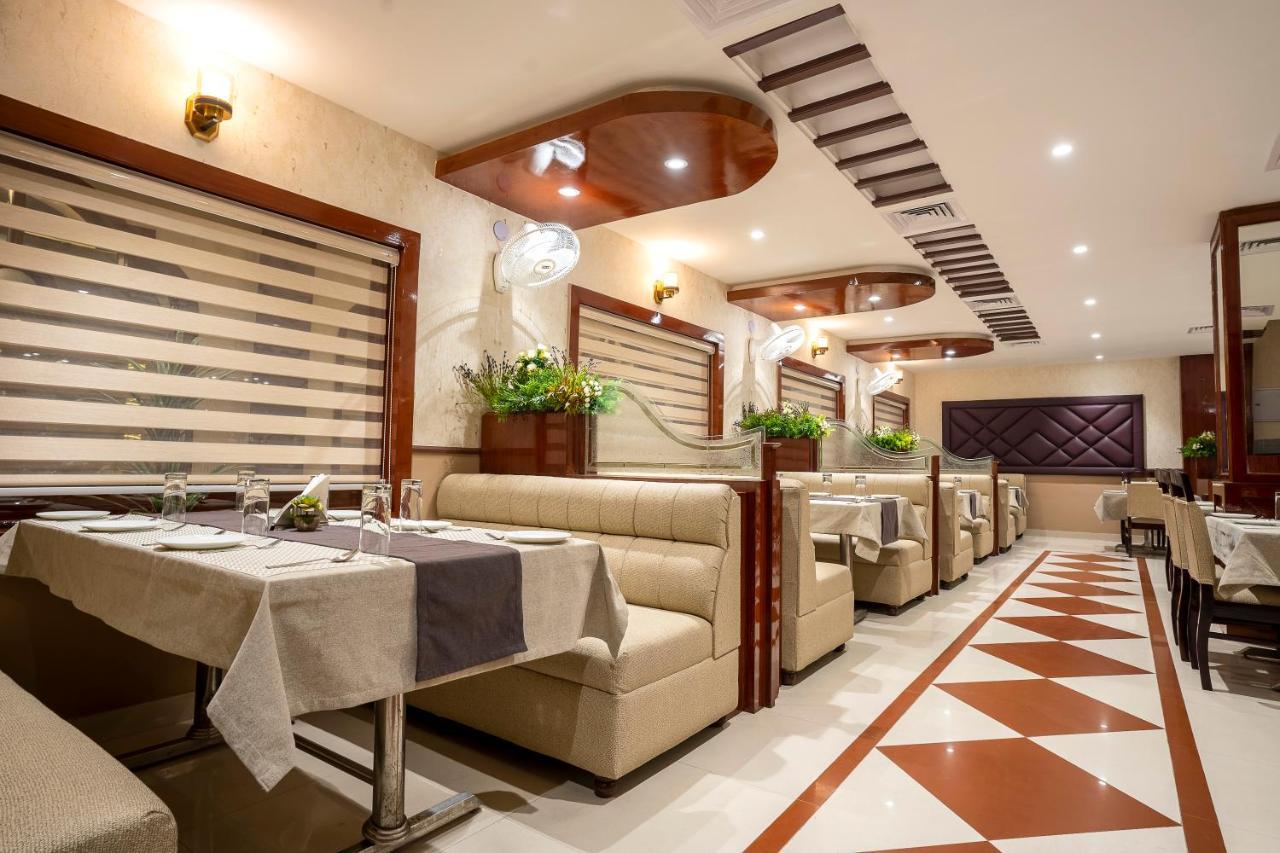 Hotel The Rivaaj Rohtak Exterior foto